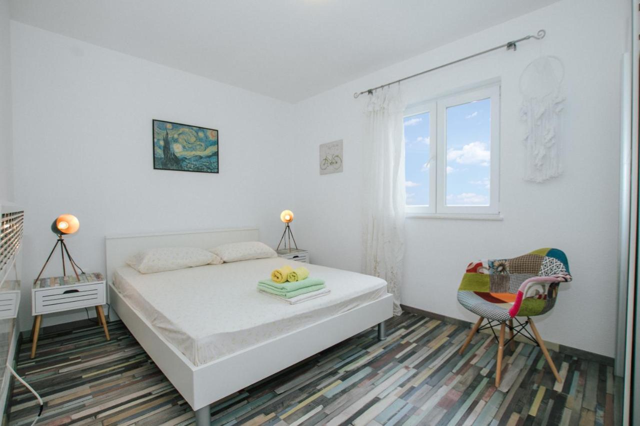 Apartman Bagattino-Trogir Near Old Town Zewnętrze zdjęcie